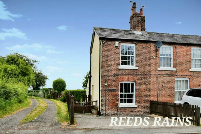 1 Bedroom End Of Terrace House For Sale In Morley Green Road, Wilmslow, Cheshire, SK9