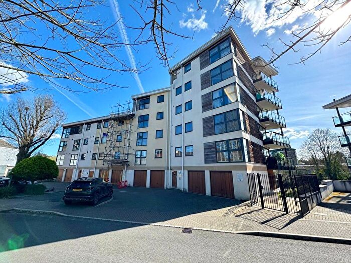 2 Bedroom Flat To Rent In Clifford Way, Maidstone, ME16