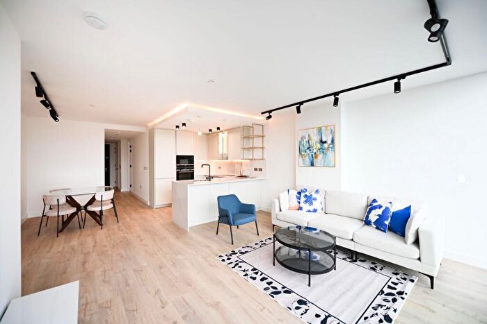 2 Bedroom Apartment To Rent In Apartment, Valencia Tower, Bollinder Place, London, EC1V