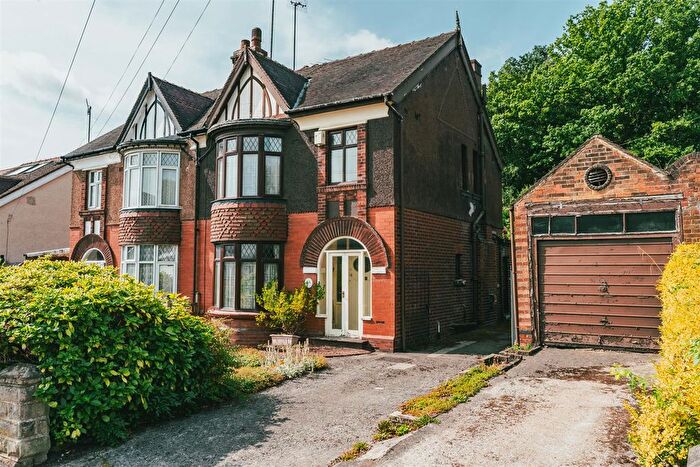3 Bedroom Semi-Detached House For Sale In Endowood Road, Sheffield, S7