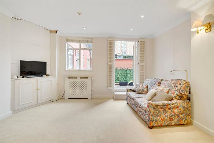 1 Bedroom Flat To Rent In Ennismore Gardens, South Kensington, SW7