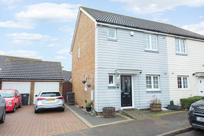 3 Bedroom End Terrace House For Sale In Pochard Crescent, Herne Bay, Kent, CT6