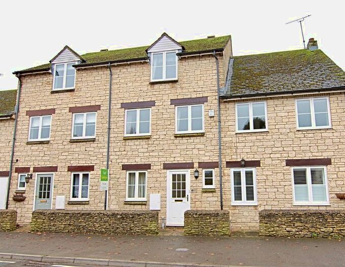 3 Bedroom Property To Rent In Shipton Road, Milton-Under-Wychwood, Chipping Norton, OX7