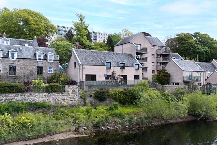 3 Bedroom House For Sale In Commercial Street, Perth, PH2