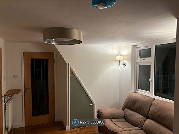 1 Bedroom Flat To Rent In Belvedere Road, Scarborough, YO11