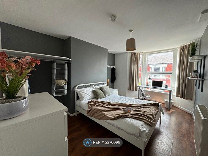 6 Bedroom Terraced House To Rent In Dudley Road, Liverpool, L18