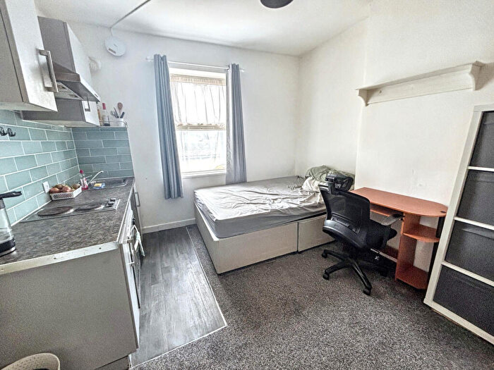 Studio To Rent In Church Road, Lawrence Hill, Bristol, BS5