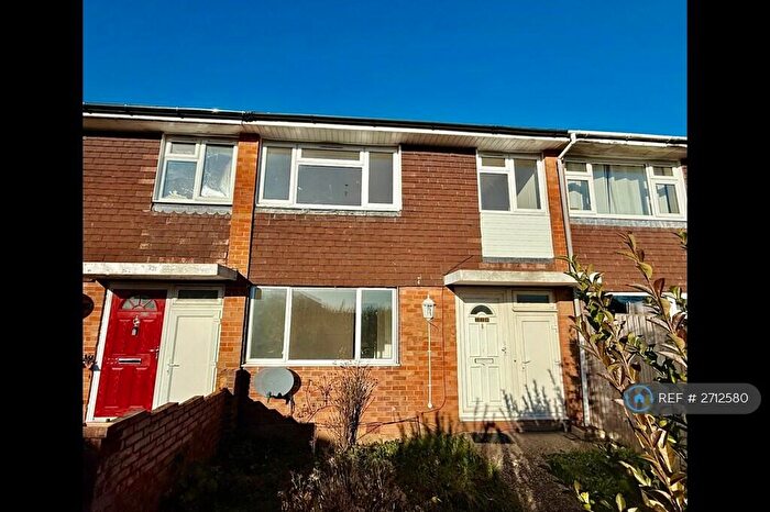 4 Bedroom Terraced House To Rent In Sandy Hill Road, Farnham, GU9