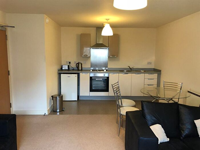 1 Bedroom Flat To Rent In Renolds House, Everard Street, Salford, M5