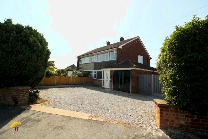 3 Bedroom Semi-Detached House To Rent In Bullivant Road, Hatfield, Doncaster, DN7