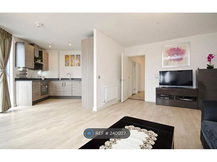 2 Bedroom Flat To Rent In Rick Roberts Way, London, E15