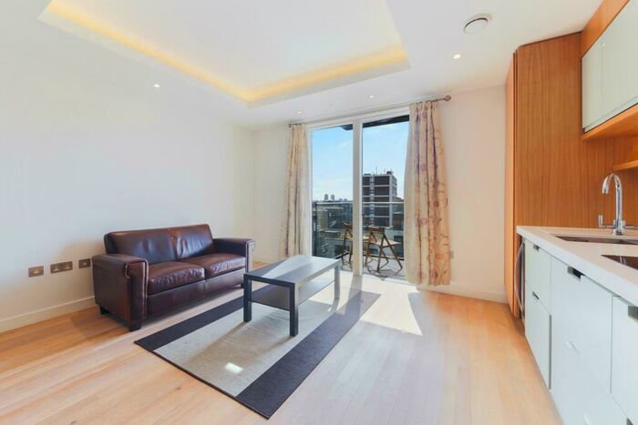 Apartment To Rent In Park Vista Tower, Wapping Lane, E1W