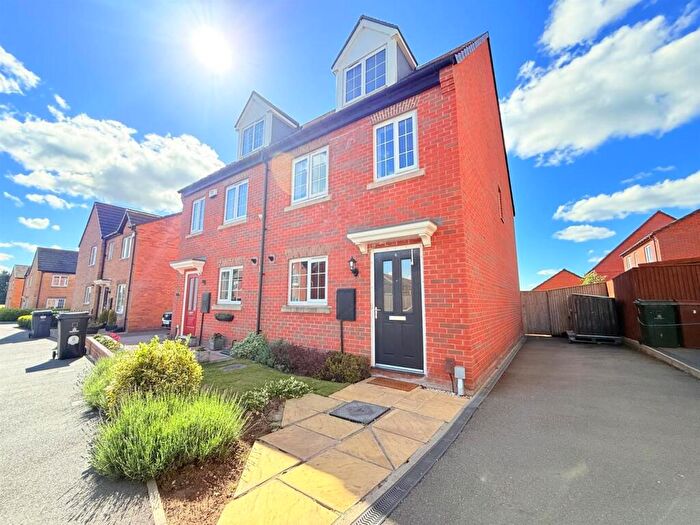 3 Bedroom Semi-Detached House For Sale In College Fields, Barnsley, S70