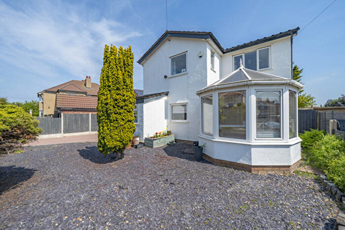 4 Bedroom Detached House For Sale In Guffitts Rake, Meols, Wirral, CH47