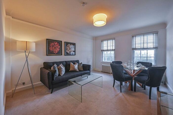 2 Bedroom Flat To Rent In Fulham Road, Chelsea, London, SW3