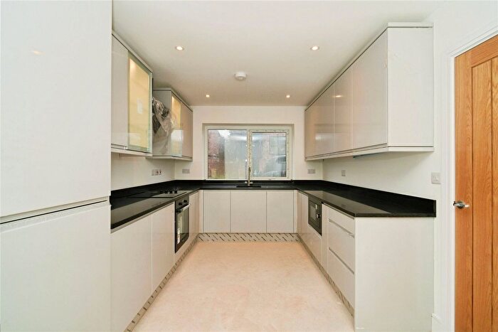 4 Bedroom Semi-Detached House For Sale In Albion Hall Place, Farnworth / Kearsley, Bolton, BL4