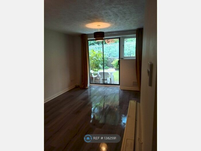 2 Bedroom Flat To Rent In Tongdean Lane, Brighton, BN1