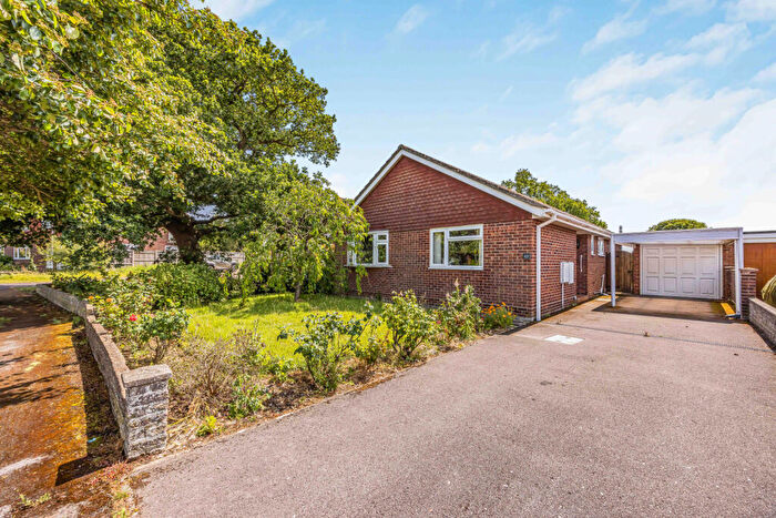 2 Bedroom Bungalow For Sale In West Hayling, PO11