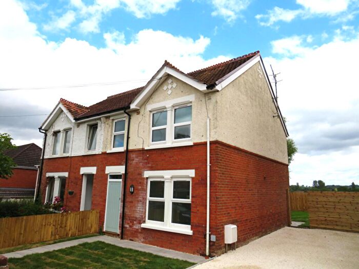 3 Bedroom House To Rent In Milton Road, Salisbury, SP2