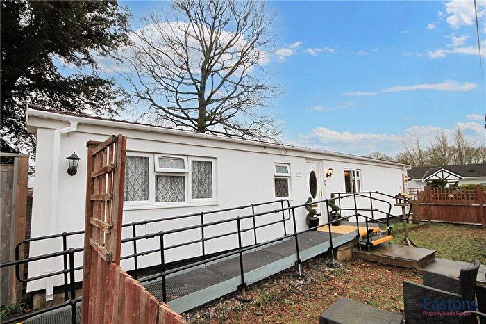 2 Bedroom Detached House For Sale In Riverhill Gardens, Worcester Park, KT4