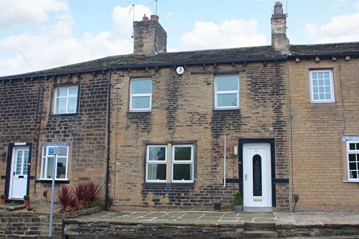 3 Bedroom Terraced House To Rent In Carr Road, Calverley, Pudsey, West Yorkshire, LS28