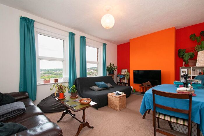 1 Bedroom Flat For Sale In Wellington Road, Hastings, TN34