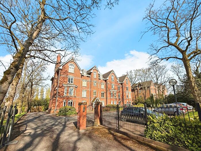 2 Bedroom Flat To Rent In Ellesmere Lodge, Ellesmere Road, Monton, M30