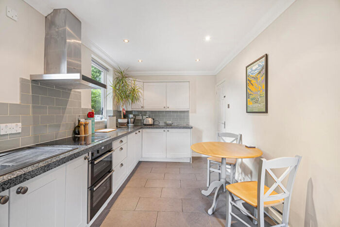 3 Bedroom End Of Terrace House For Sale In Curtis Way, Berkhamsted, HP4