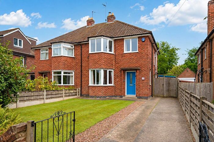3 Bedroom Semi-detached House For Sale In Broadway West, York, YO10