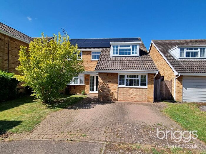 4 Bedroom Detached House For Sale In Wade Park Avenue, Market Deeping, PE6
