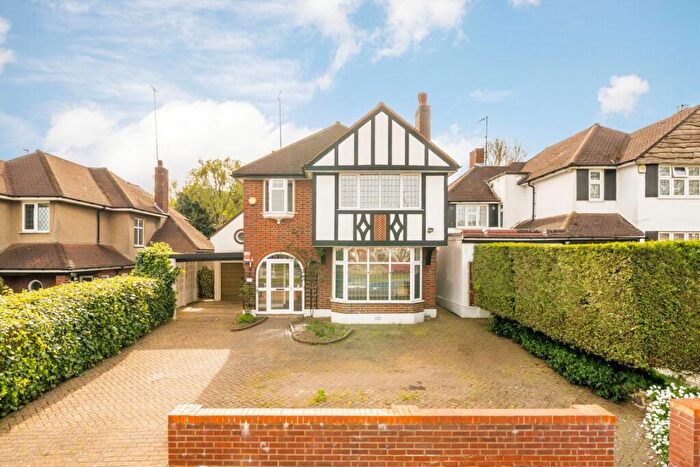 4 Bedroom House To Rent In Sudbury Court Drive, Sudbury, HA1