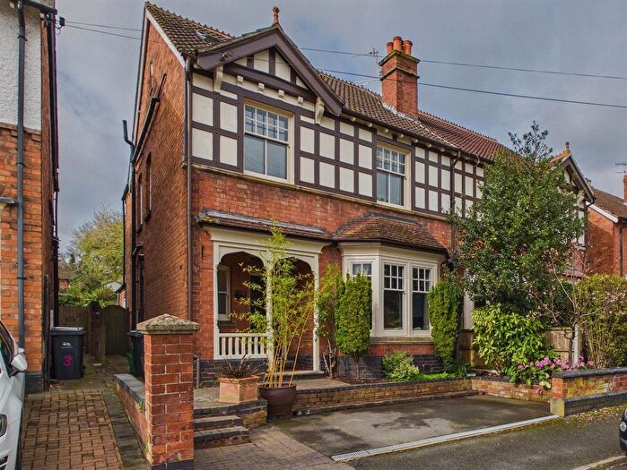 5 Bedroom Semi Detached House For Sale In Cromwell Road, Malvern, WR14