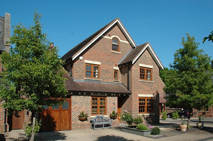 5 Bedroom Detached House For Sale In Mayfield Grange, Mayfield, TN20