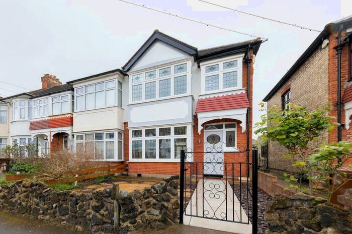 3 Bedroom House To Rent In Cranston Gardens, London, E4