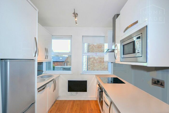 1 Bedroom Flat To Rent In Bloemfontein Way, Shepherd's Bush, W12