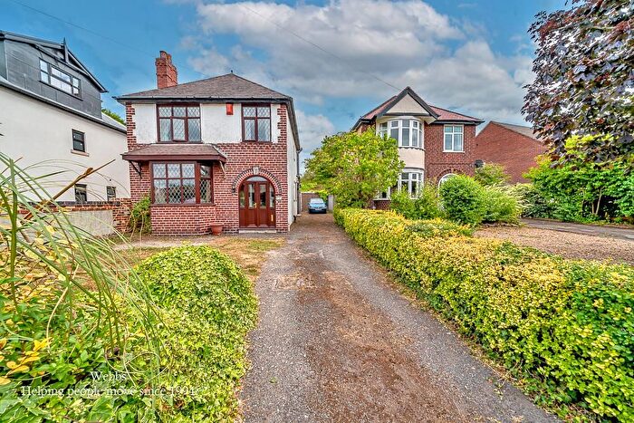 3 Bedroom Detached House For Sale In Brownhills Road, Norton Canes, Cannock, WS11