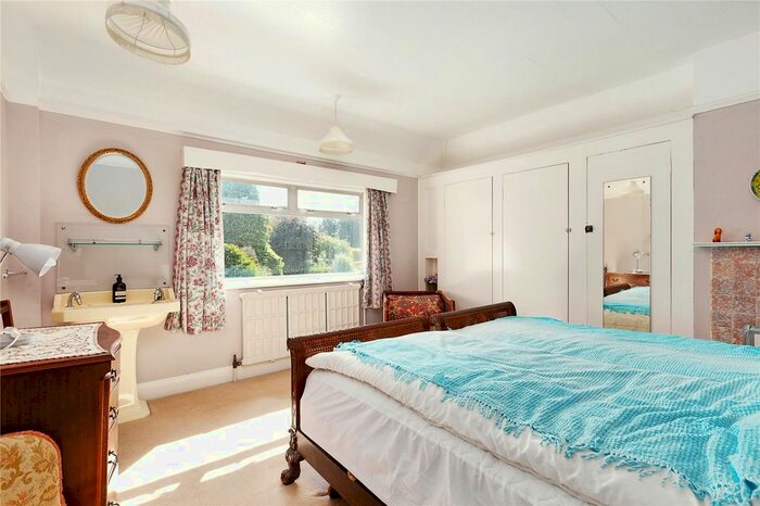 4 Bedroom Detached House For Sale In Vine Avenue, Sevenoaks, Kent, TN13