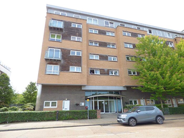 1 Bedroom Flat To Rent In Cherrydown East, Plot, Basildon, SS16