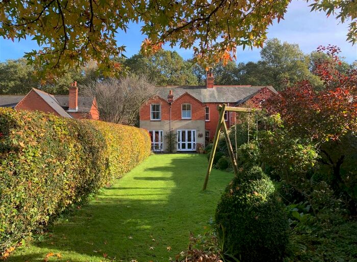 4 Bedroom Semi-Detached House For Sale In Heatherwold, Newtown, Newbury, Berkshire, RG20