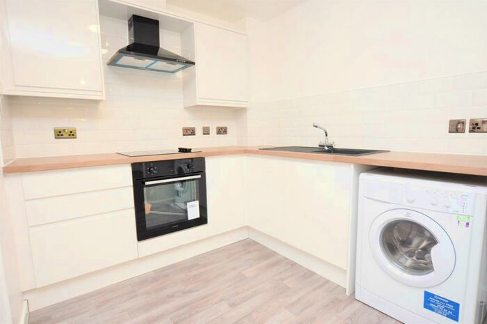 1 Bedroom Apartment To Rent In Jesmond Place, Jesmond, Newcastle Upon Tyne, NE2