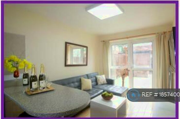 4 Bedroom Terraced House To Rent In Corn Close, Manchester, M13