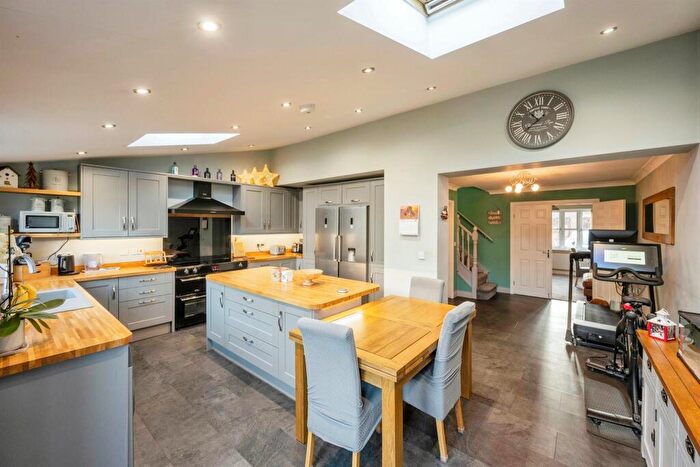 3 Bedroom Detached House For Sale In Willowmead Close, Scunthorpe, DN15