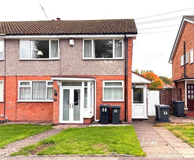 2 Bedroom Maisonette For Sale In Romford Close, Birmingham, B26
