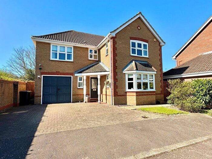 4 Bedroom Detached House For Sale In Pavitt Meadow, Galleywood, Chelmsford, CM2