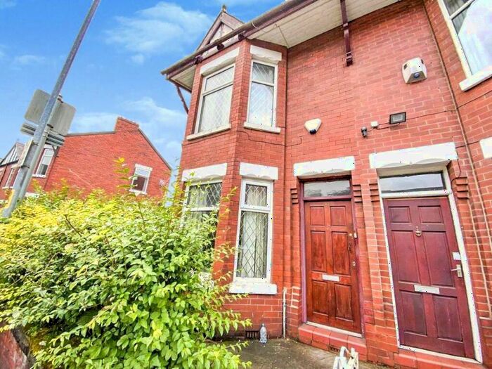 4 Bedroom End Of Terrace House To Rent In Carill Drive, Fallowfield, M14