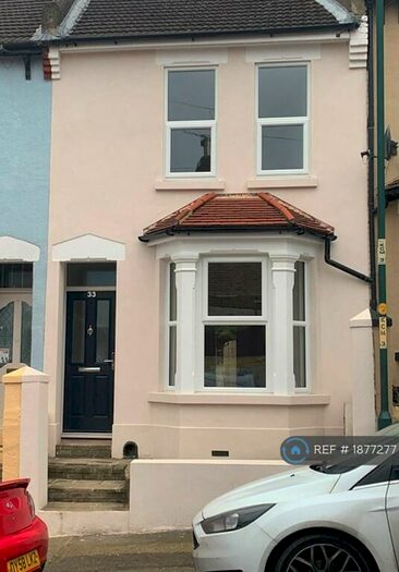 3 Bedroom Terraced House To Rent In Kitchener Road, Rochester, ME2