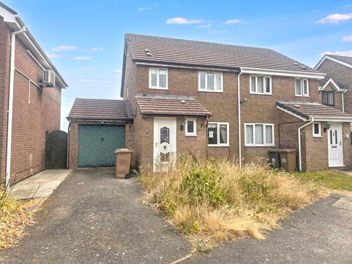 3 Bedroom Semi-Detached House For Sale In Clos Coed Duon, Blackwood, Gwent, NP12