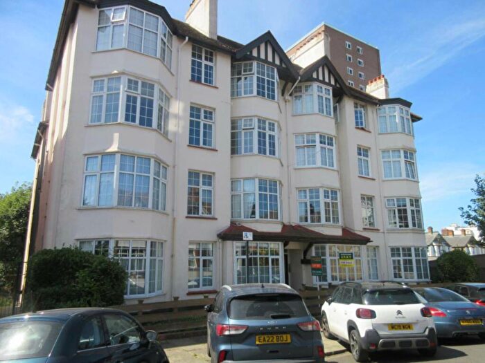 3 Bedroom Flat To Rent In Alexandra Road, Southend On Sea, SS1