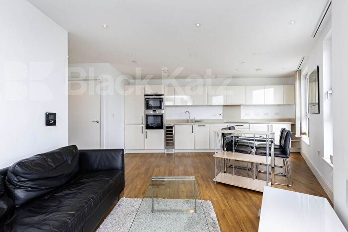 2 Bedroom Flat To Rent In Queensland Road, Highbury, N7
