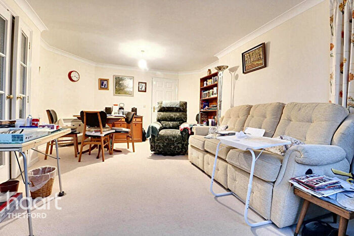 2 Bedroom Apartment For Sale In Hanbury Court, Thetford, IP24